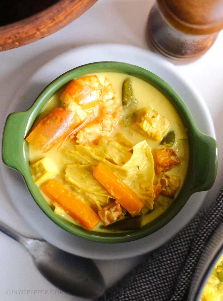 Indonesian Turmeric Curry in a bowl