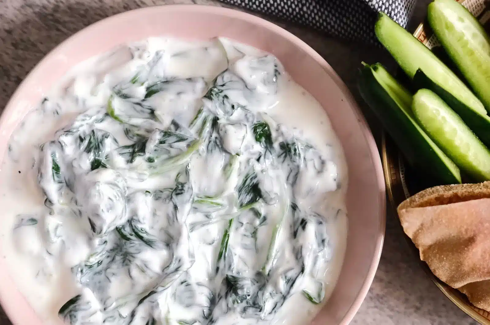 Yogurt Spinach Dip (Borani Esfenaj)