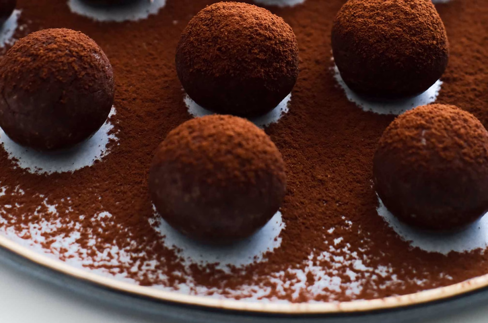 Chocolate Peanut Butter Oat Balls - Protein and Fiber-Rich